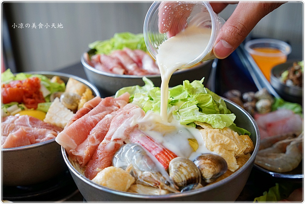 台中小火鍋 饌囍堂臭臭鍋大甲店 特濃番茄鍋甜出新高度 白飯 肉燥 飲料 冰淇淋 霜淇淋通通吃到飽 小凉的美食小天地