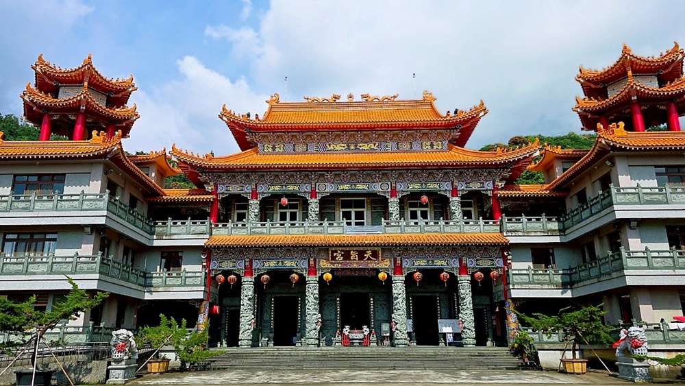 南投埔里新打卡點！鰲頭山步道全新啟用，924階健行賞埔里美景。