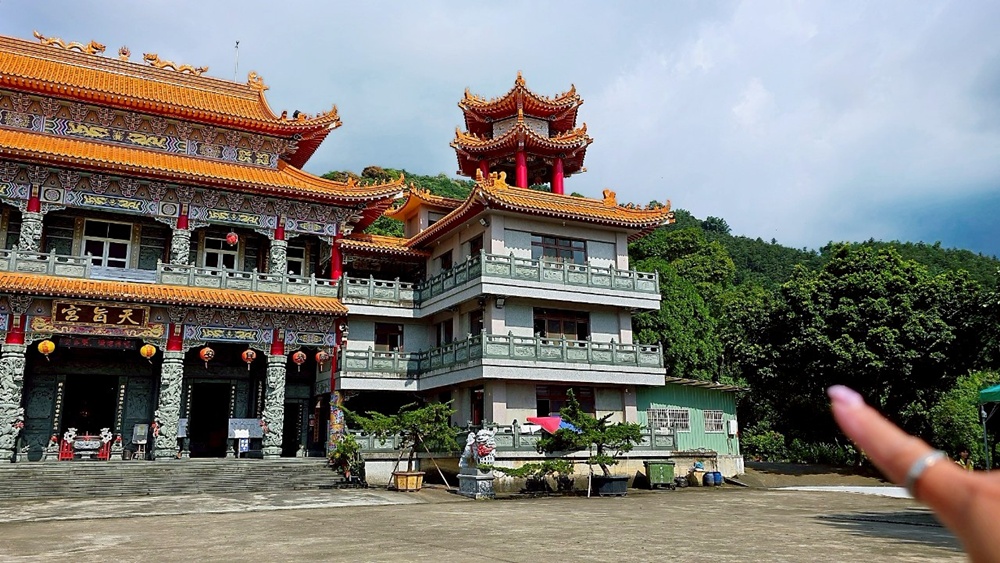 南投埔里新打卡點！鰲頭山步道全新啟用，924階健行賞埔里美景。